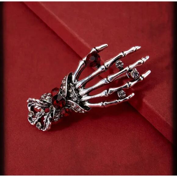 Boutique Skeleton Hand Brooch Pin Silver Rhinestones Witchy Goblincore Witchcore - Picture 5 of 6